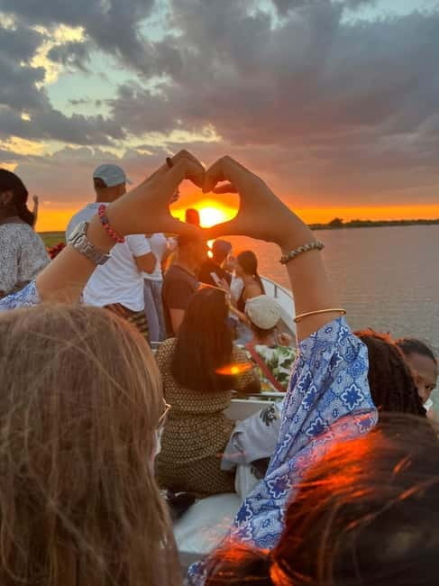 Fireworks Cruise with Drinks - The Itinerary Breakdown