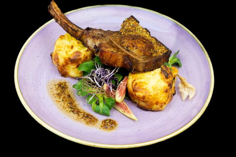 Fireworks Gala Dinner With Bar Piano - Price and Logistics: What You Should Know