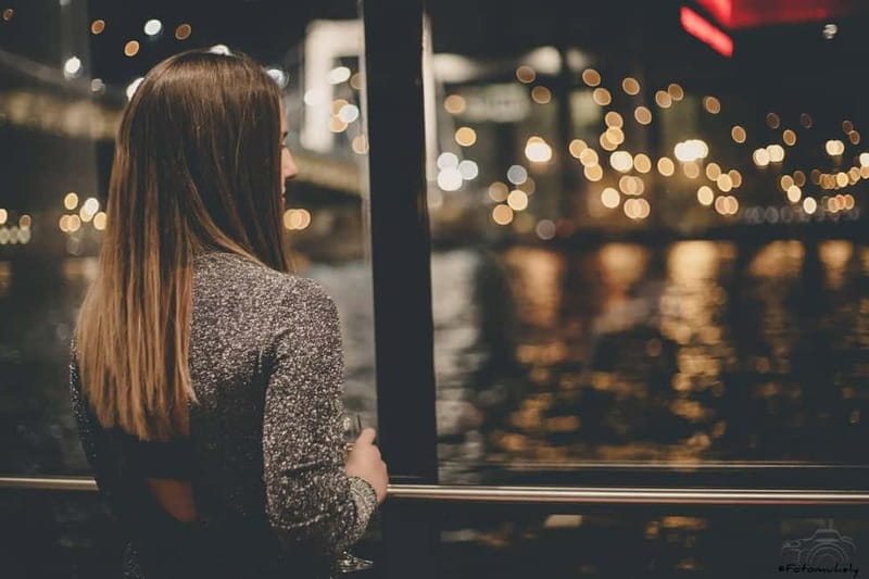 Fireworks Sightseeing Cruise with 1 Drink - Who Will Love This Cruise?