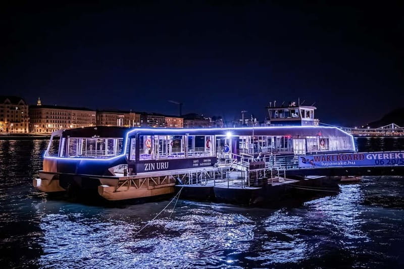 Fireworks Sightseeing Cruise with 1 Drink - FAQ