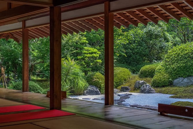 First Time in Kamakura? Enjoy a Tour of All Must-Sees! - Komachi Street