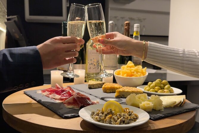 Flamenco Casa Sors & Guitar Museum With Dinner or Drink - Gratuities and Service Animals