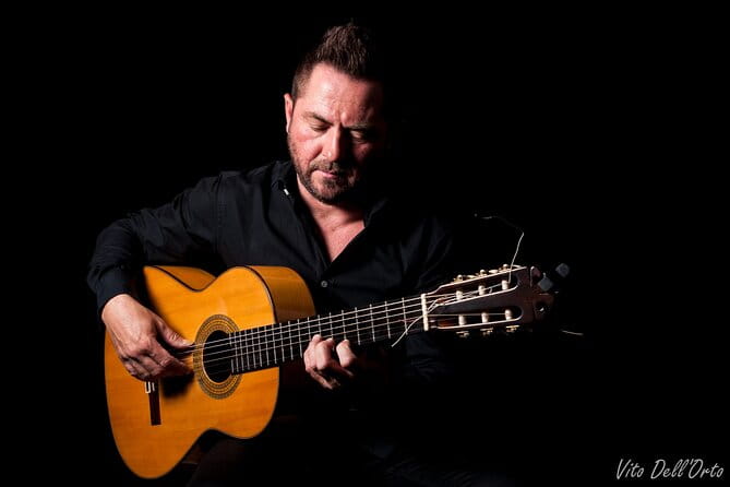 Flamenco show at the foot of the Giralda in Seville - The Venue: The Heart of Flamenco in a Historic House