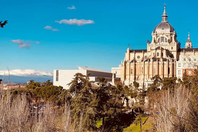 Flamenco show & tasting Tapas with panoramic views in Madrid - Exploring Madrid’s Historic Center