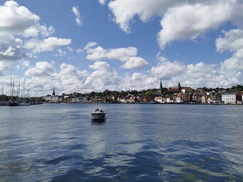 Flensburg: E-Boat rent - A Detailed Look at Flensburg’s E-Boat Rental Experience