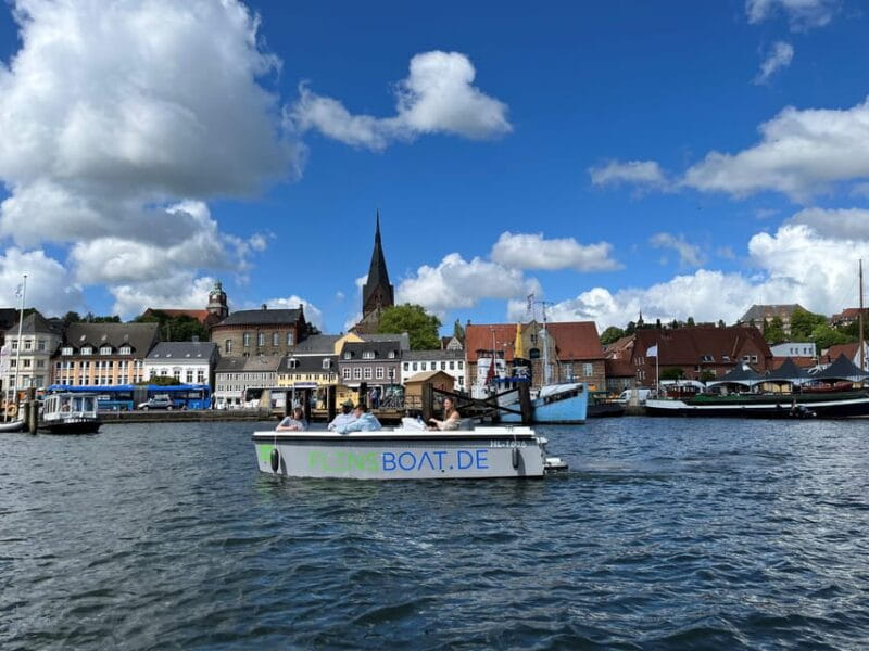 Flensburg: E-Boat rent - Who This Experience Is Perfect For