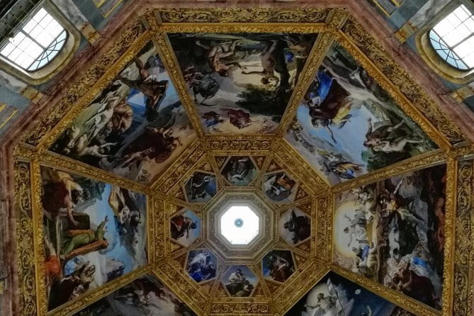 Florence: 1.5 hour Medici Chapels monolingual small-group guided tour - Exploring the Medici Chapels: An Inside Look