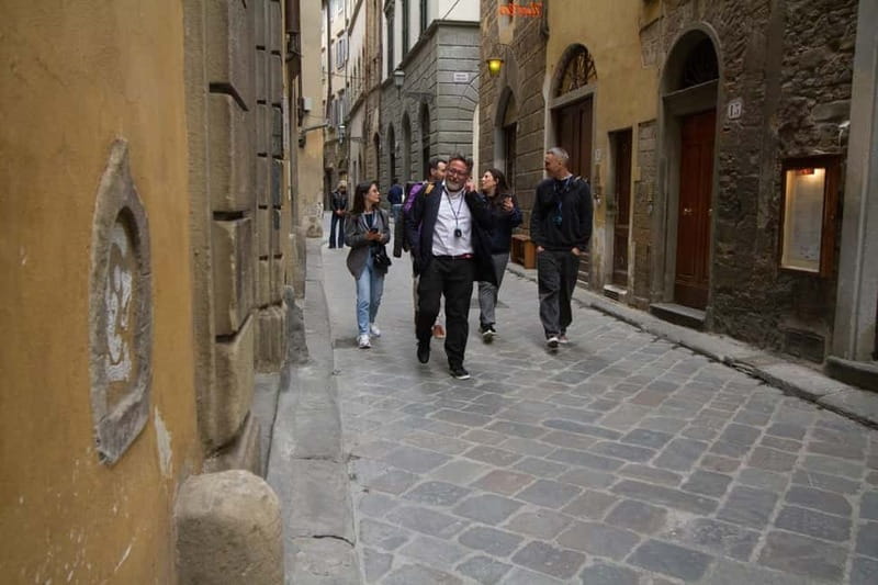 Florence: City Highlights Walking Tour + Wine Windows Option - FAQs