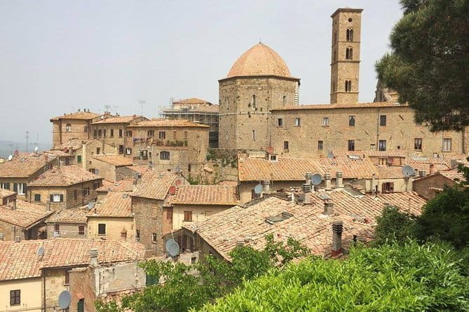 Florence Day Trip to Volterra and San Gimignano - FAQ