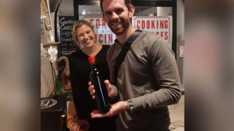 Florence: Make your wine Workshop Ponte Vecchio - Entering Florence’s Hidden Wine Workshop Scene