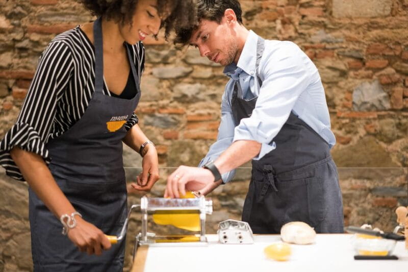 Florence: Market Tour and Pasta Cooking Class with Wine - Key Points / Takeaways