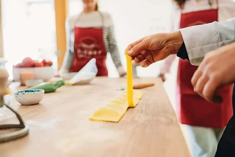 Florence: market visit and Italian cooking class - Crafting Pasta from Scratch