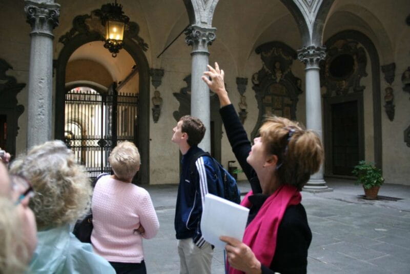 Florence: Medici Tour with Michelangelo's David - A Walk Through Florence’s Iconic Squares and Bridges