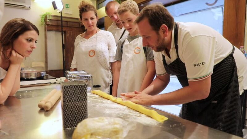 Florence: Pasta and Dessert Cooking Class with Drinks - An In-Depth Look at the Florence Pasta & Dessert Class