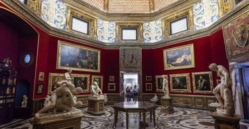 Florence: Uffizi Gallery Small Group with Entrance Tickets - Key points / Takeaways