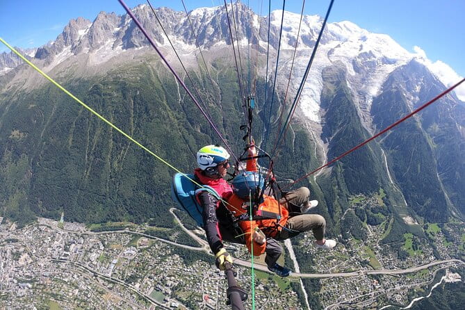 Fly in Paragliding! Paragliding experience over Chamonix! - A Closer Look at the Paragliding Adventure in Chamonix