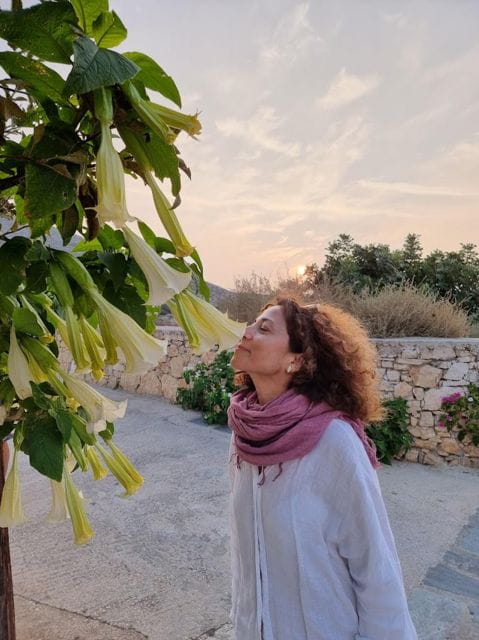 "Folegandros Unveiled: A Journey Through Time & Tradition" - The Castro: Living Heritage and UNESCO Recognition