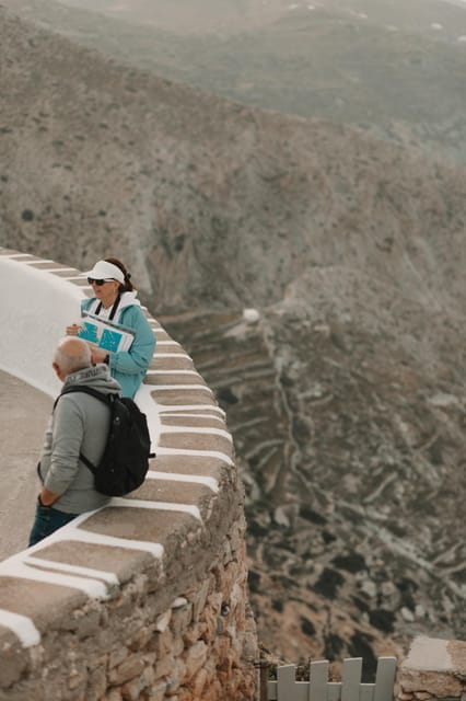 "Folegandros Unveiled: A Journey Through Time & Tradition" - Practical Tips for a Smooth Experience