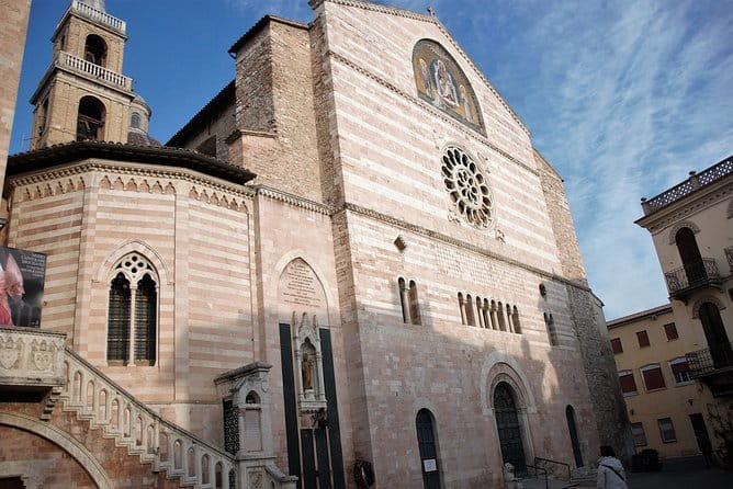Foligno and the frescoes of Palazzo Trinci, a masterpiece of the Middle Ages  Private Tour - FAQ