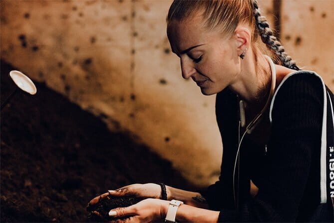 Folklore of KAGURA - The Role of Costumes and Props