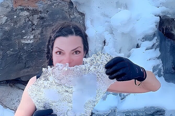 Fondue in challet with Local Stories & Sphere in the centrum - The Outdoor Terrace: Festive and Breathtaking