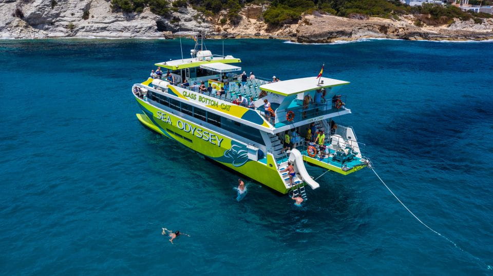 Font De Sa Cala: East Coast Glass-Bottomed Catamaran Tour - Tour Features and Highlights