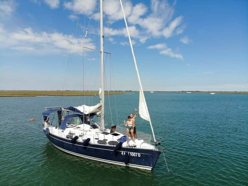 Food experience on a luxury sailing boat tour in Venice - A Sailing Adventure in Venice: An In-Depth Review