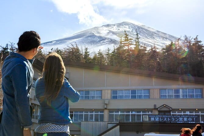 Food Tour in Takayama - Artisanal Sake Sipping