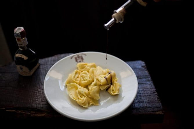 Food Tour: Parmigiano, Balsamic, Red Wine, lunch,transport - Exploring Bologna’s Culinary Heart: The Itinerary Breakdown