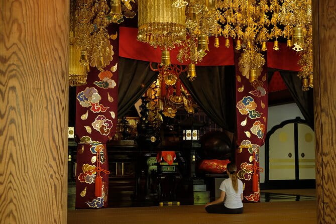 Forest Bathing in Temple and Enjoy Onsen With Healing Power - Navigating the Transportation and Meeting