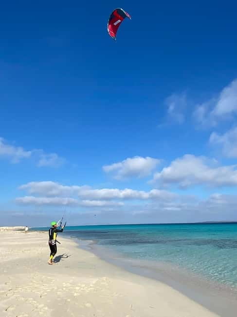 Formentera: Begginers Kitesurf Course ONLY NOVEMBER TO MAY - Exploring the Formentera Kitesurf Course in Detail