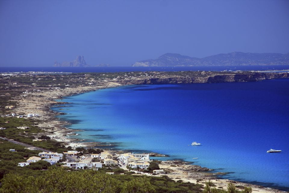 Formentera: Round-Trip Ferry Ticket From Ibiza - Ferry Travel Experience