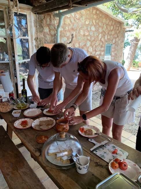 Fornalutx - hiking to the olive farm & oil tasting - Key Points / Takeaways