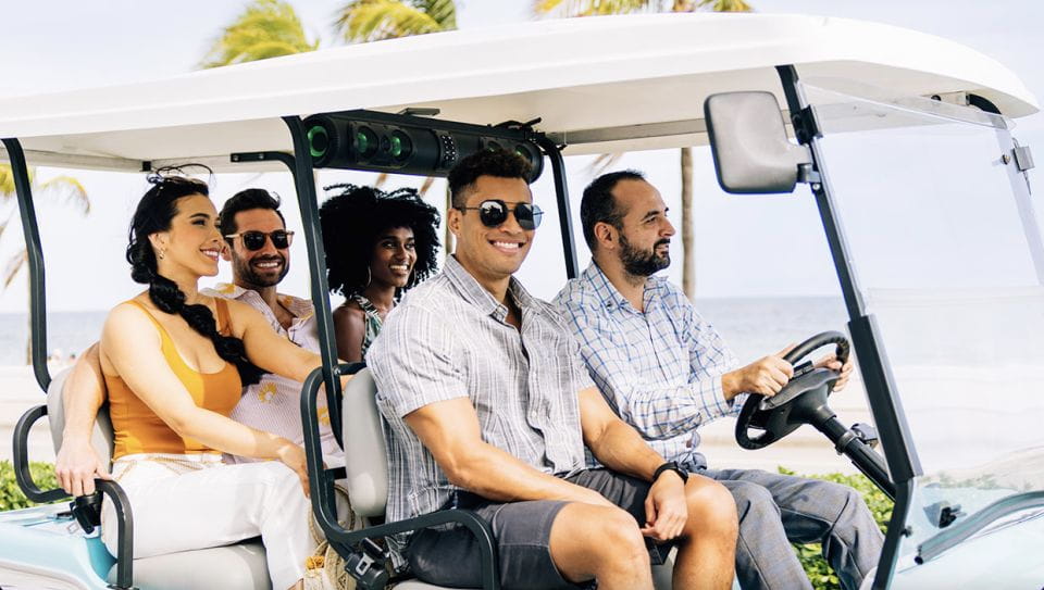 Fort Lauderdale: 6 People Golf Cart Rental - Key Points