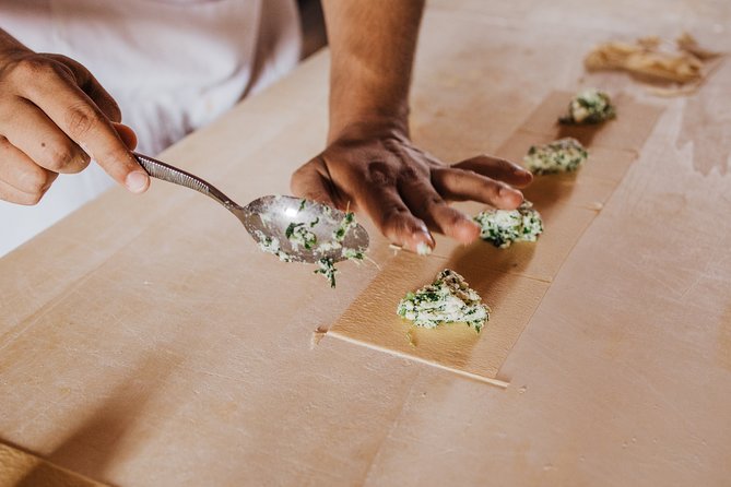 Francys Pasta & Gnocchi on Top of Florence Hills - Accessibility and Transportation Options
