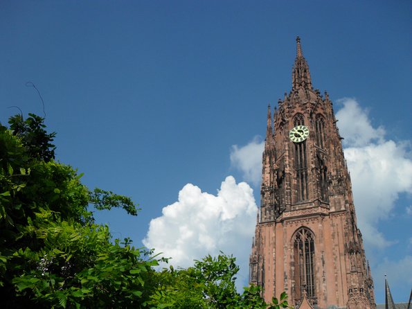 Frankfurt Highlights Guided Walking Tour - Getting to the Tour