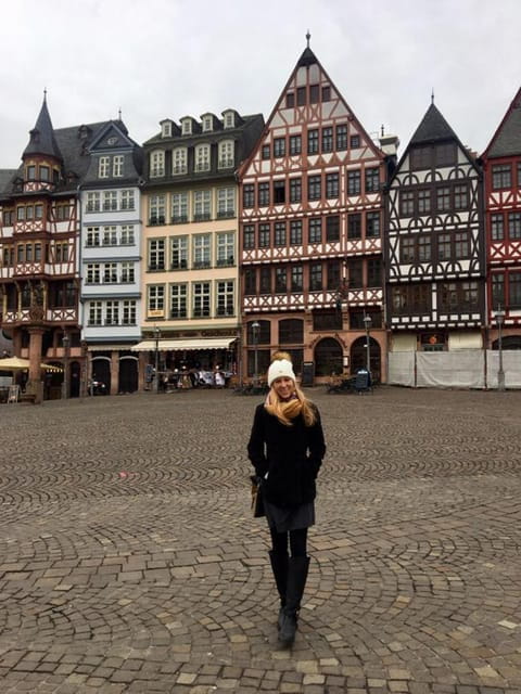 Frankfurt Instagram tour with a private photographer - Location and Logistics: Making It Work