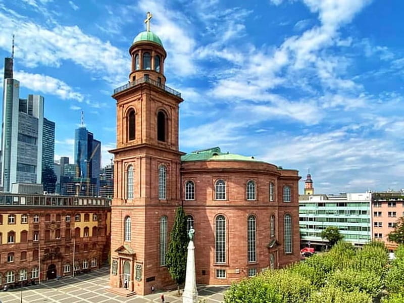 Frankfurt: Walking tour between St. Paul's Church, Main & Old Town flair in German - Price and Practicalities