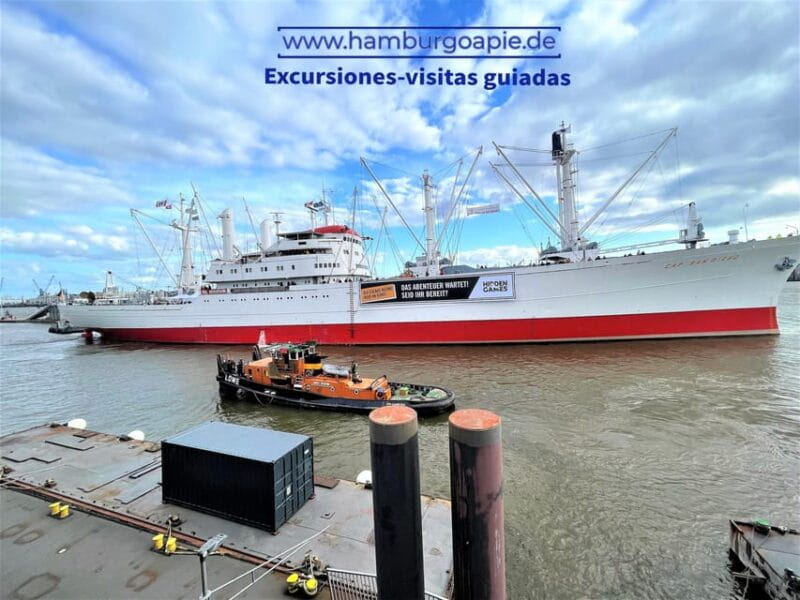 Free Tour: Port, Red Light District and Beatles. You decide how much to pay at the end - Who Should Take This Tour?