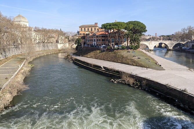 Free Urban Trekking with an Archaeologist - Frequently Asked Questions