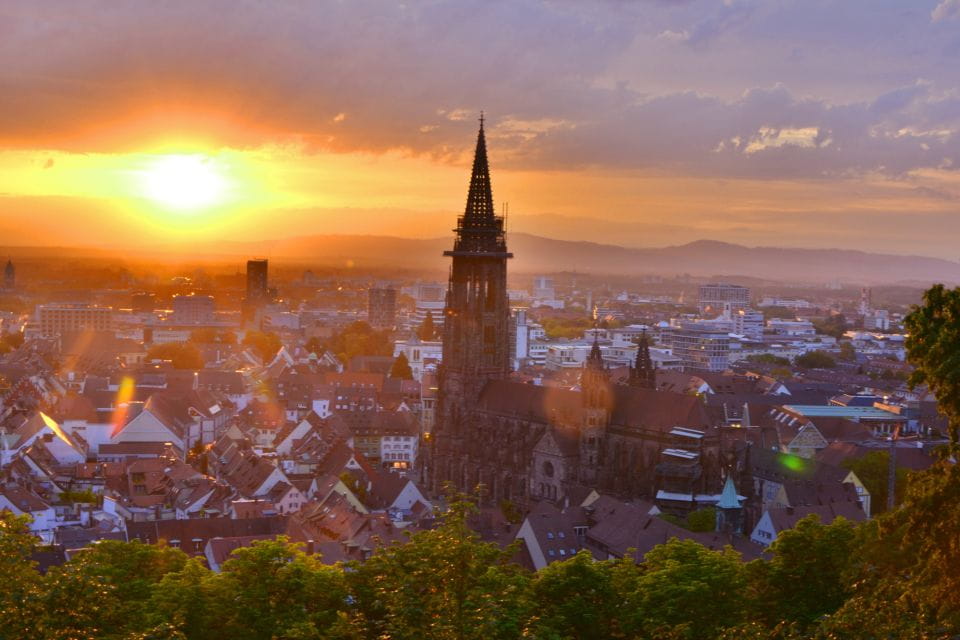 Freiburg: Highlights Self-Guided Scavenger Hunt & Tour - Team-Building Opportunity
