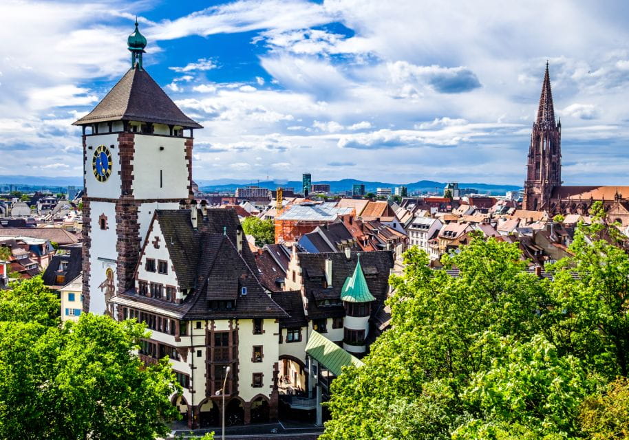 Freiburg: Scavenger Hunt and City Highlights Walking Tour - Requirements and Recommendations