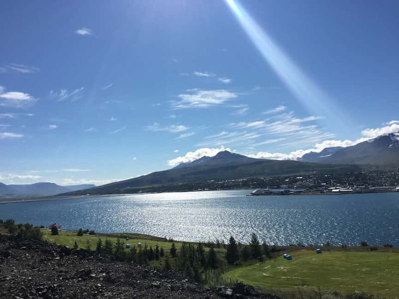 From Akureyri Port: Diamond Circle Guided Day Trip w/ Lunch - FAQ