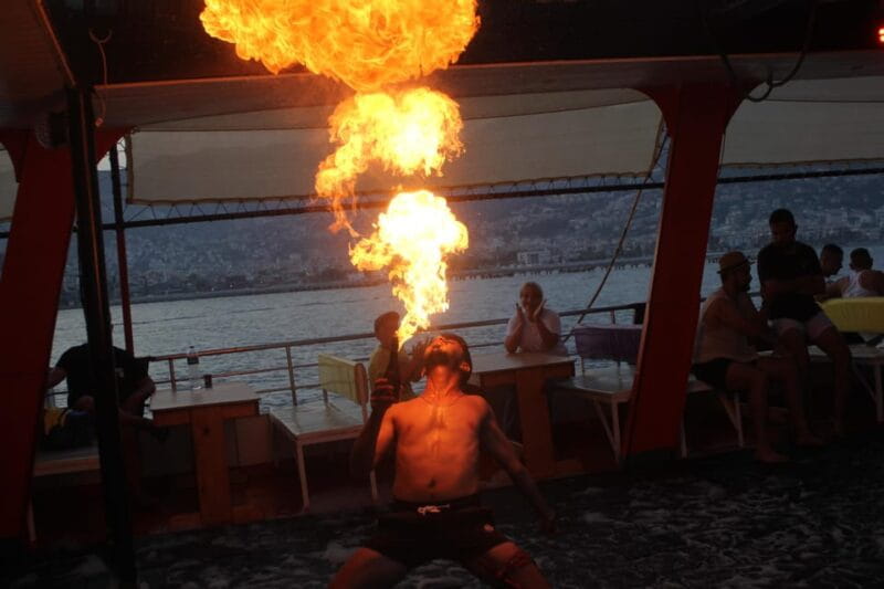 From Alanya: Night Safari Tour with Dinner and Boat Tour - Evening Entertainment: Belly Dancing and More