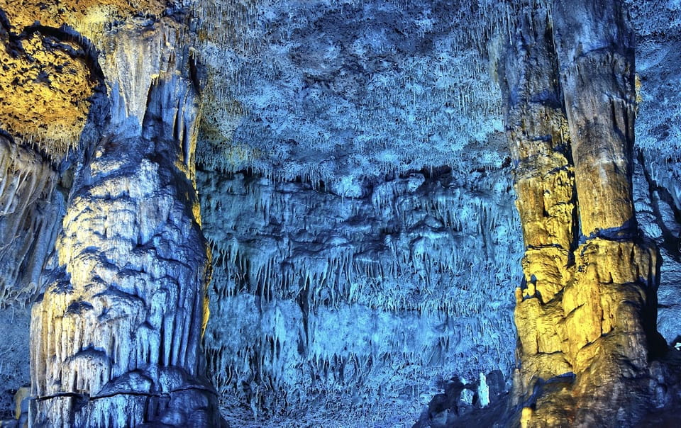 From Alcúdia: Dinosaurland and Hams Caves Half-Day Trip - Dinosaurland Highlights