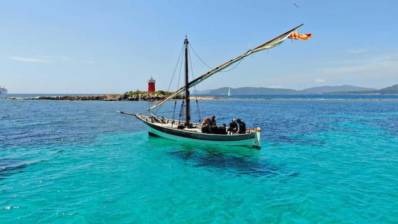 From Alghero: 4-hour sailing boat excursion - The Sailors and the Boats
