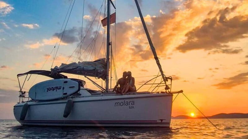 From Alghero: sunset sailing tour - Setting sail in Alghero: what to expect from this sunset cruise