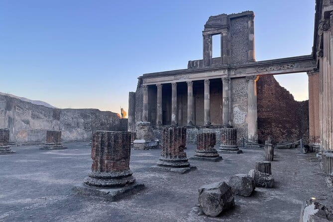 From Amalfi Coast: Pompeii Guided Tour with Skip the Line - The Importance of Having a Knowledgeable Guide