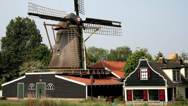 From Amsterdam: Countryside Bike Tour with Cheese Tasting - Zunderdorp Village: A Step Back in Time
