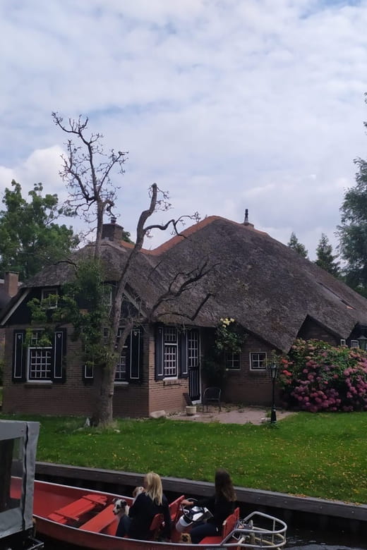 From Amsterdam: Private Tour to Giethoorn - Who Should Consider This Tour
